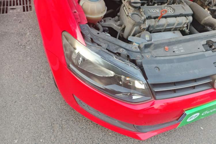 Used Volkswagen Polo 2011 1.4L Manual ZhiLe Edition Right Front Headlight