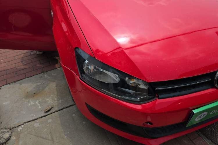 Used Volkswagen Polo 2011 1.4L Manual ZhiLe Edition Right Front Headlight
