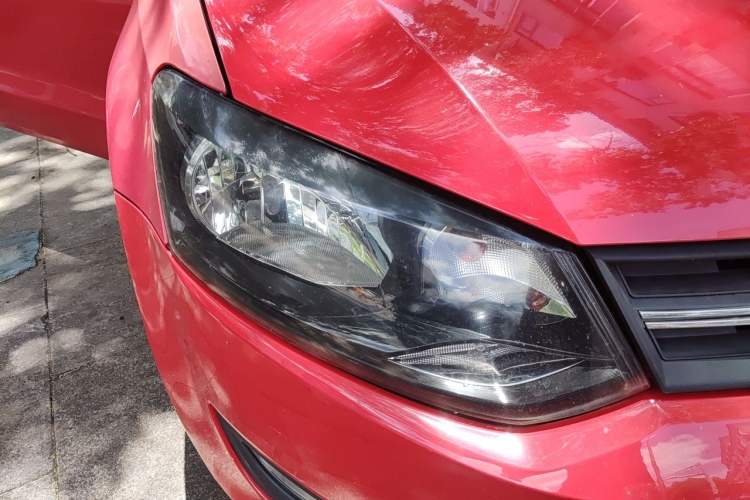 Used Volkswagen Polo 2011 1.6L Automatic ZhiShang Version Right Front Headlight