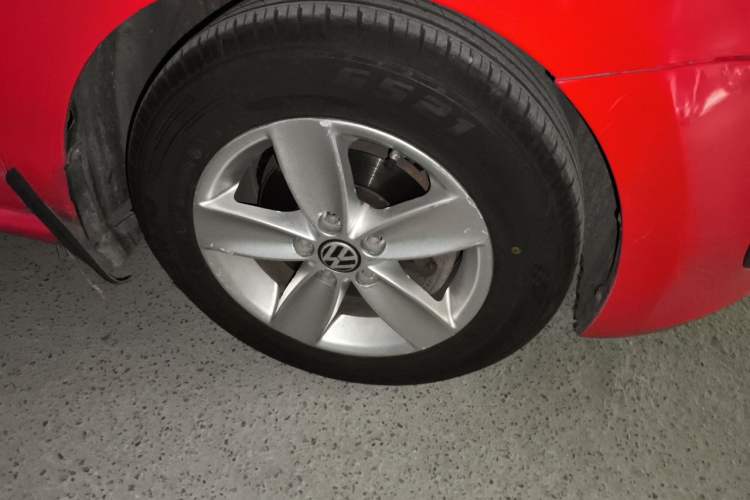 Used Volkswagen Polo 2011 1.4L Manual ZhiLe Edition Right Front Wheel Hub