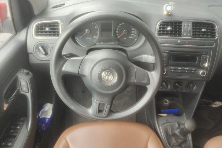 Used Volkswagen Polo 2011 1.4L Manual ZhiShang Edition Steering Wheel
