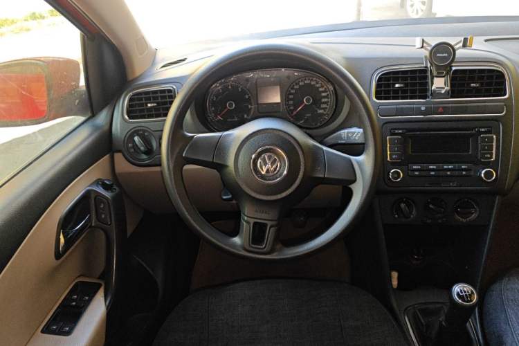 Used Volkswagen Polo 2011 1.4L Manual ZhiLe Edition Steering Wheel