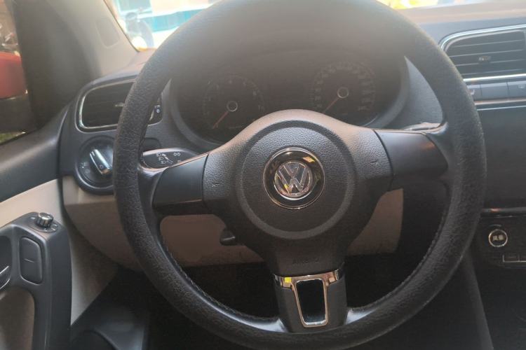 Used Volkswagen Polo 2011 1.4L Automatic ZhiShang Version Steering Wheel