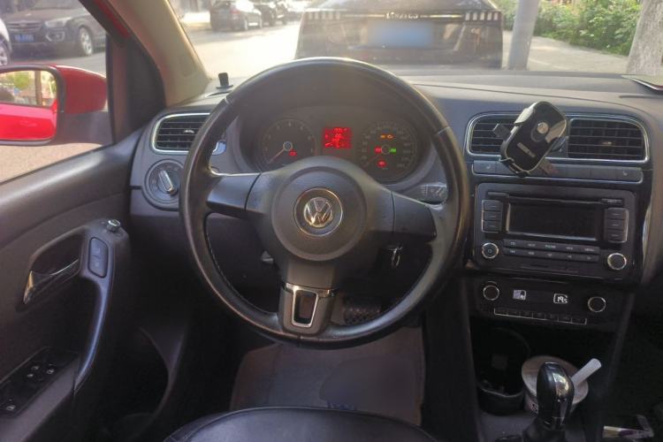 Used Volkswagen Polo 2011 1.4L Automatic ZhiCool Edition Steering Wheel