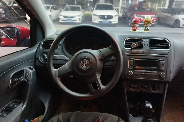 Used Volkswagen Polo 2011 1.6L Automatic ZhiShang Version Steering Wheel