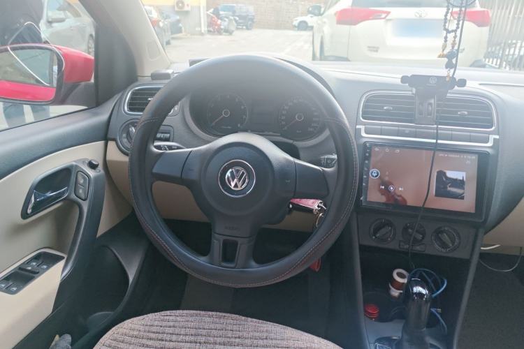 Used Volkswagen Polo 2011 1.4L Automatic ZhiShang Version Steering Wheel