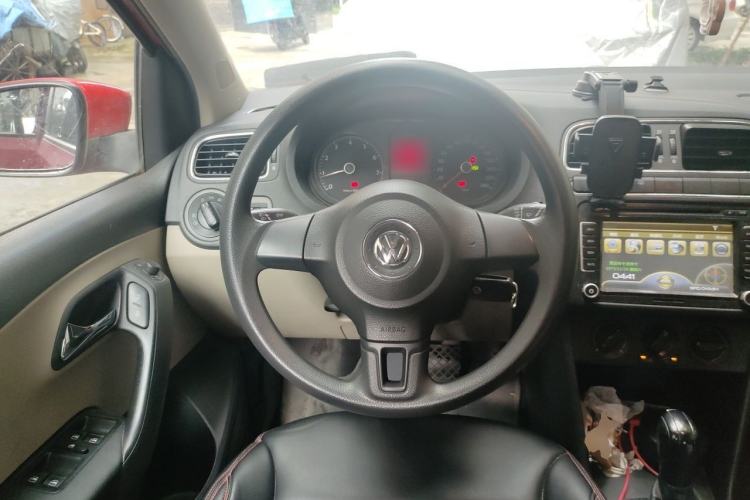 Used Volkswagen Polo 2011 1.4L Automatic ZhiShang Version Steering Wheel