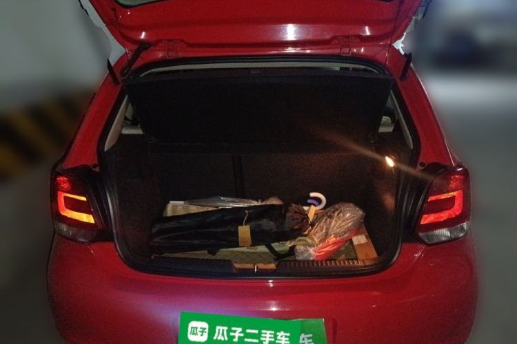 Used Volkswagen Polo 2011 1.4L Automatic ZhiShang Version Trunk