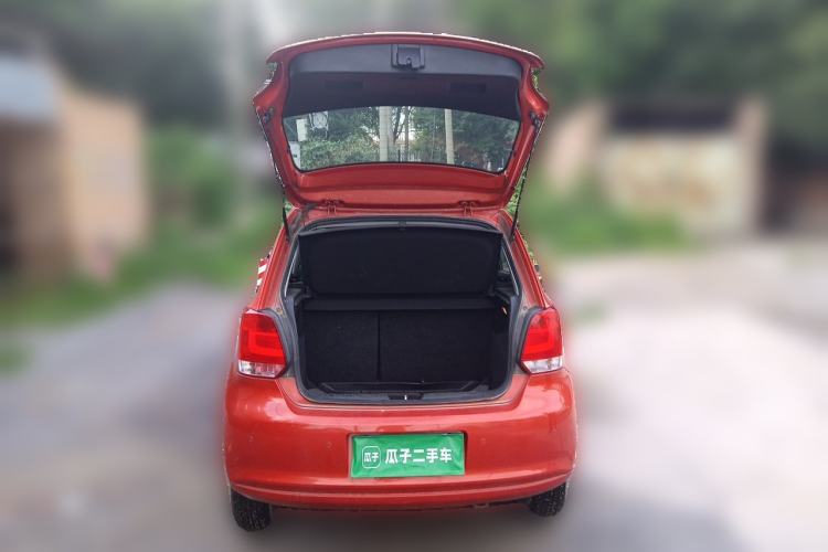 Used Volkswagen Polo 2011 1.6L Automatic ZhiKu Edition Trunk