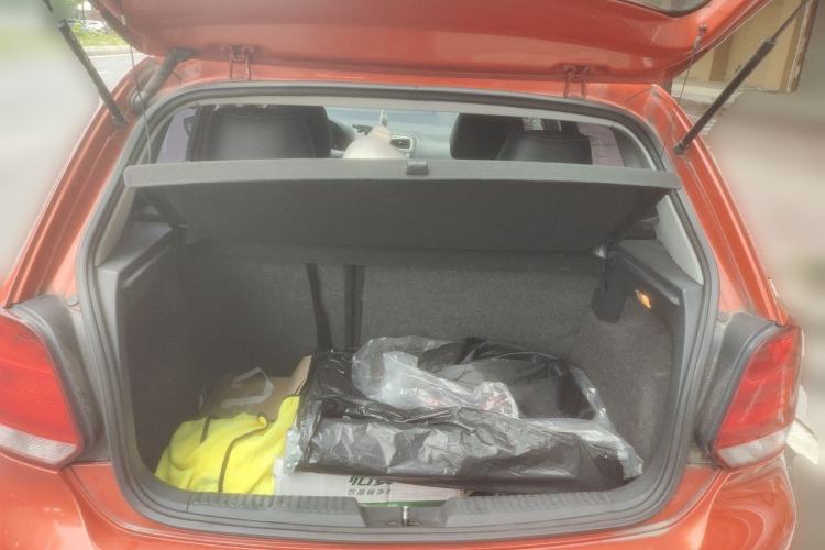 Used Volkswagen Polo 2011 1.4L Automatic ZhiShang Version Trunk