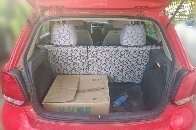 Used Volkswagen Polo 2011 1.6L Manual ZhiShang Edition Trunk