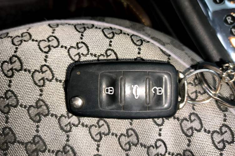 Used Volkswagen Polo 2011 1.4L Automatic ZhiShang Version Vehicle Key