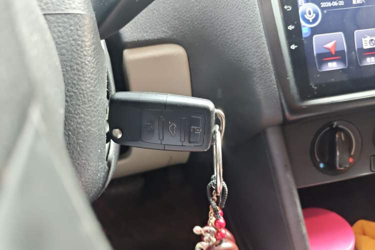 Used Volkswagen Polo 2011 1.6L Automatic ZhiShang Version Vehicle Key