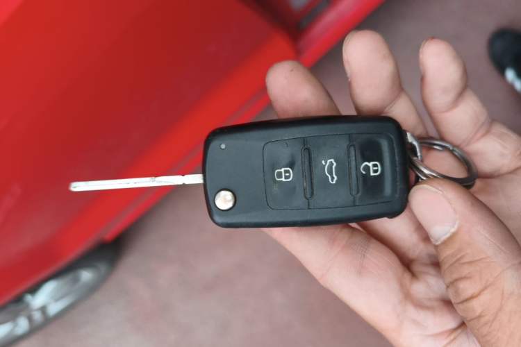 Used Volkswagen Polo 2011 1.6L Manual ZhiShang Edition Vehicle Key