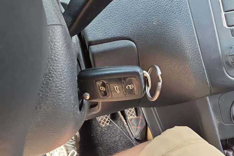 Used Volkswagen Polo 2011 1.4L Manual ZhiLe Edition Vehicle Key