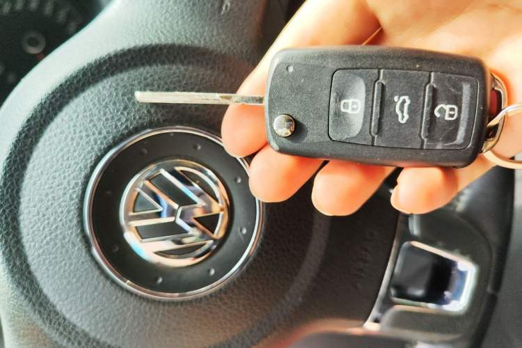 Used Volkswagen Polo 2011 1.6L Automatic ZhiKu Edition Vehicle Key