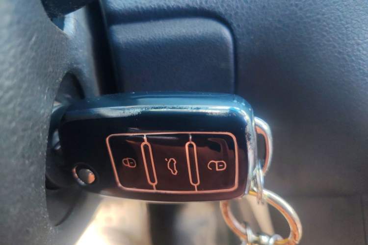 Used Volkswagen Polo 2011 1.4L Automatic ZhiShang Version Vehicle Key