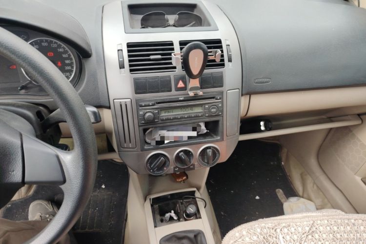 Used Volkswagen Polo 2011 Jingqu 1.4L Manual Shishang Edition Audio And AC Panel