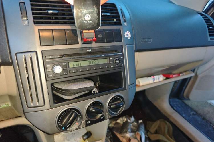 Used Volkswagen Polo 2011 Jingqu 1.6L Automatic Siku Edition Audio And AC Panel