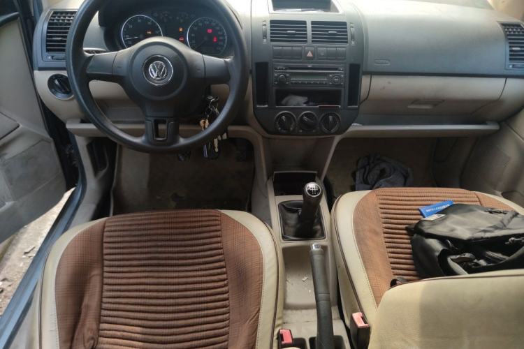 Used Volkswagen Polo 2011 Jingqu 1.4L Manual Sile Edition Center Console