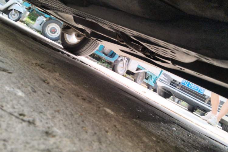 Used Volkswagen Polo 2011 1.6L Manual ZhiShang Edition Chassis Front Right