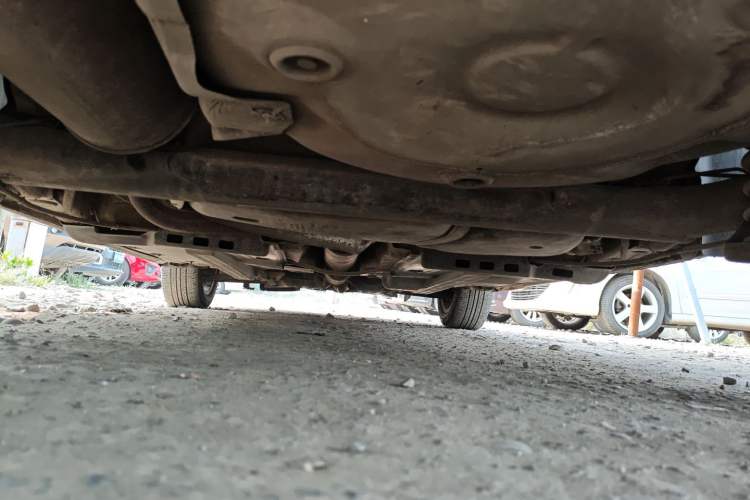 Used Volkswagen Polo 2011 1.6L Automatic ZhiKu Edition Chassis Rear