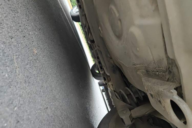 Used Volkswagen Polo 2011 1.4L Manual ZhiShang Edition Chassis Rear