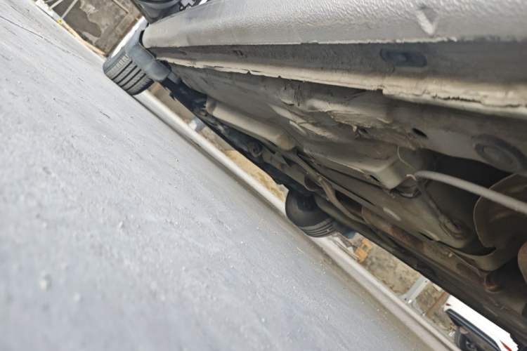 Used Volkswagen Polo 2011 Jingqu 1.4L Manual Sile Edition Chassis Rear Left