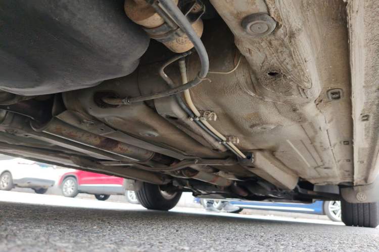 Used Volkswagen Polo 2011 Jingqu 1.4L Manual Shishang Edition Chassis Rear Right