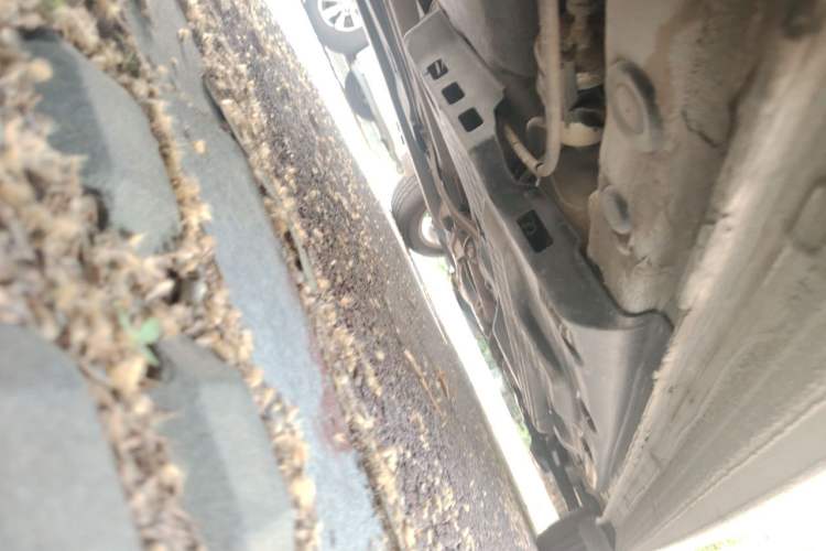 Used Volkswagen Polo 2011 1.4L Manual ZhiShang Edition Chassis Rear Right