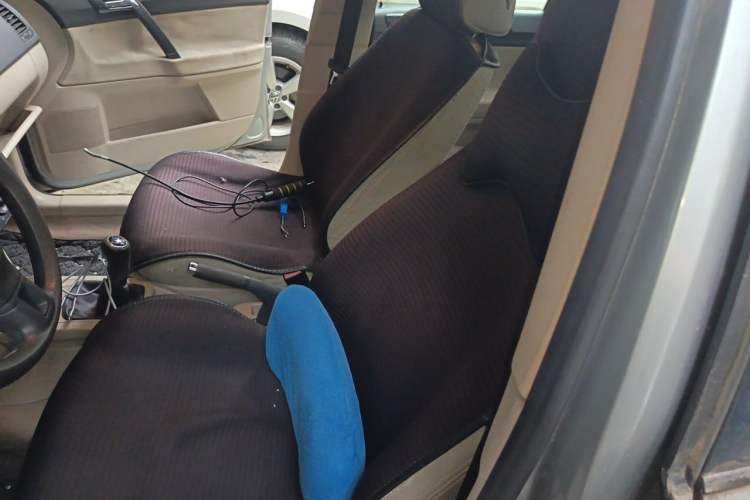 Used Volkswagen Polo 2011 Jingqu 1.4L Manual Sile Edition Driver Seat