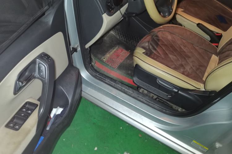 Used Volkswagen Polo 2011 1.6L Automatic ZhiShang Version Driver Seat