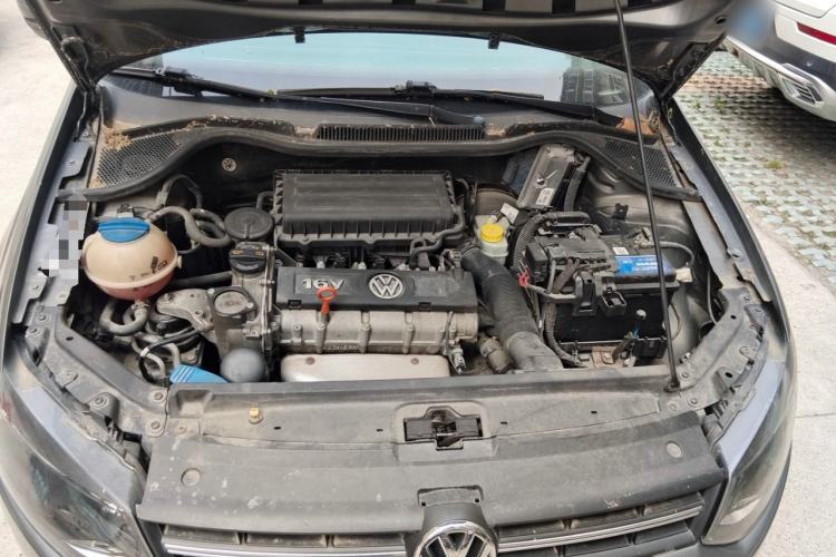 Used Volkswagen Polo 2011 1.6L Automatic ZhiShang Version Engine Bay