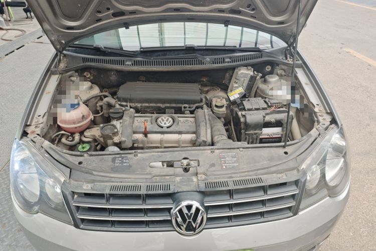 Used Volkswagen Polo 2011 Jingqu 1.6L Manual - Real Cool Edition Engine Bay