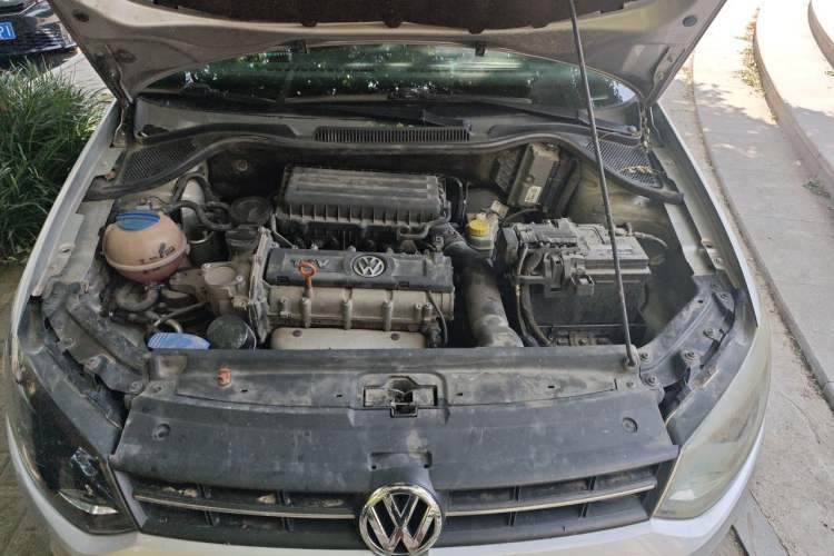 Used Volkswagen Polo 2011 1.4L Manual ZhiLe Edition Engine Bay