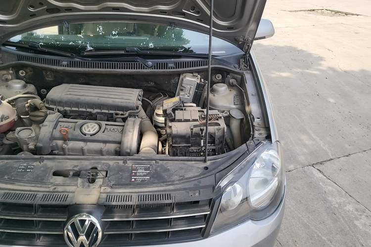 Used Volkswagen Polo 2011 Jingqu 1.4L Automatic Shishang Edition Engine Bay Left