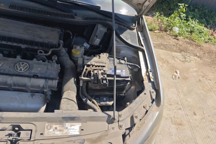 Used Volkswagen Polo 2011 1.4L Manual ZhiLe Edition Engine Bay Left