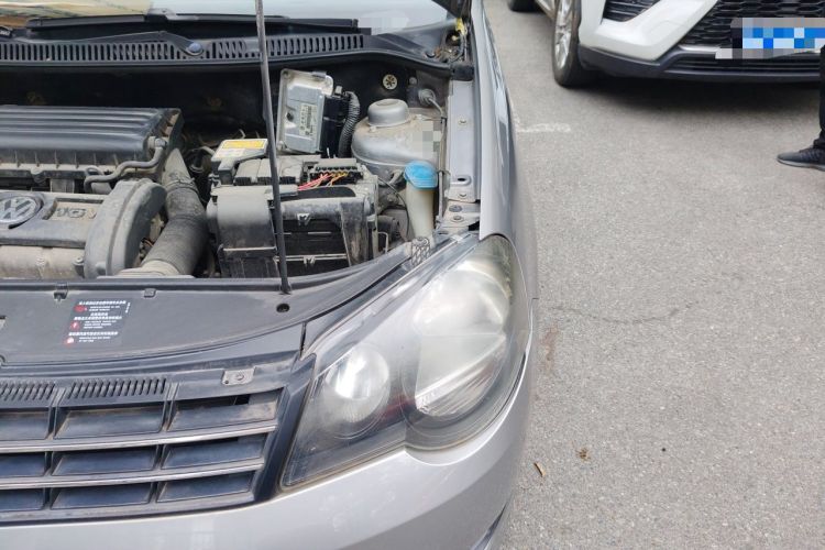 Used Volkswagen Polo 2011 Jingqu 1.4L Manual Shishang Edition Engine Bay Left