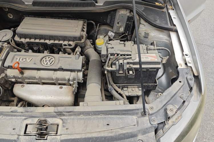 Used Volkswagen Polo 2011 1.4L Manual ZhiShang Edition Engine Bay Left