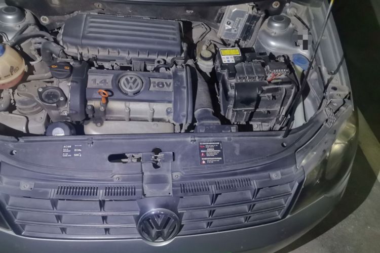 Used Volkswagen Polo 2011 Jingqu 1.4L Manual Shishang Edition Engine Bay Left