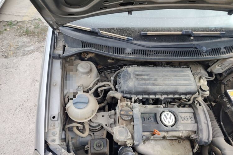 Used Volkswagen Polo 2011 Jingqu 1.4L Manual Shishang Edition Engine Bay Right