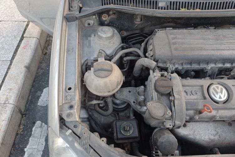 Used Volkswagen Polo 2011 Jingqu 1.6L Automatic Siku Edition Engine Bay Right