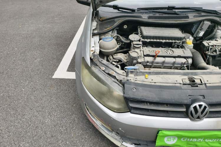 Used Volkswagen Polo 2011 1.4L Manual ZhiShang Edition Engine Bay Right