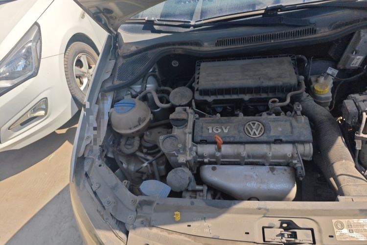 Used Volkswagen Polo 2011 1.4L Manual ZhiLe Edition Engine Bay Right