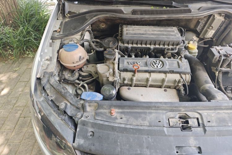 Used Volkswagen Polo 2011 1.4L Manual ZhiLe Edition Engine Bay Right