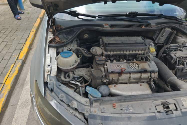 Used Volkswagen Polo 2011 1.4L Automatic ZhiCool Edition Engine Bay Right