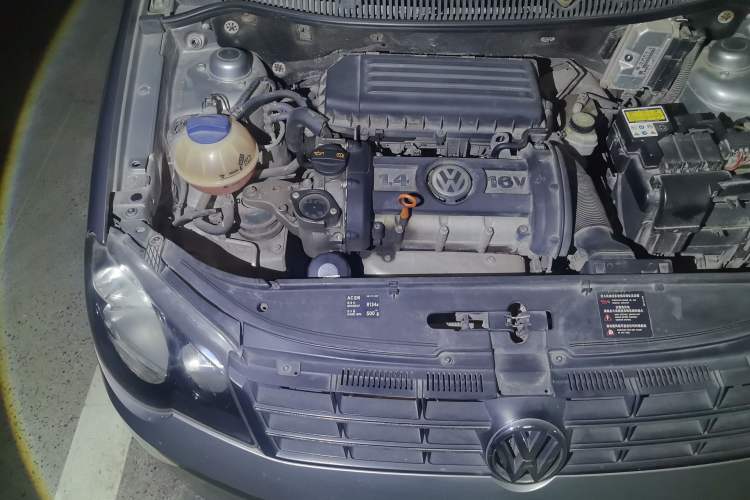 Used Volkswagen Polo 2011 Jingqu 1.4L Manual Shishang Edition Engine Bay Right