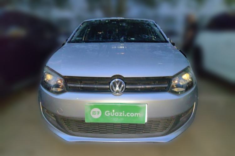 Used Volkswagen Polo 2011 1.6L Manual ZhiShang Edition Front