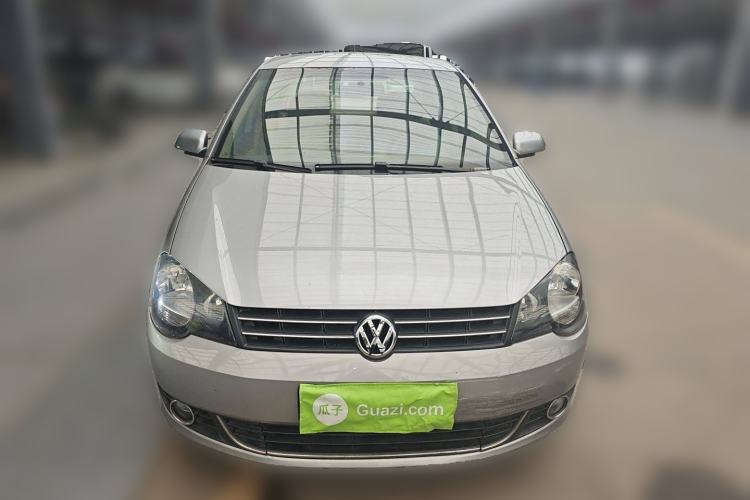 Used Volkswagen Polo 2011 Jingqu 1.6L Manual - Real Cool Edition Front