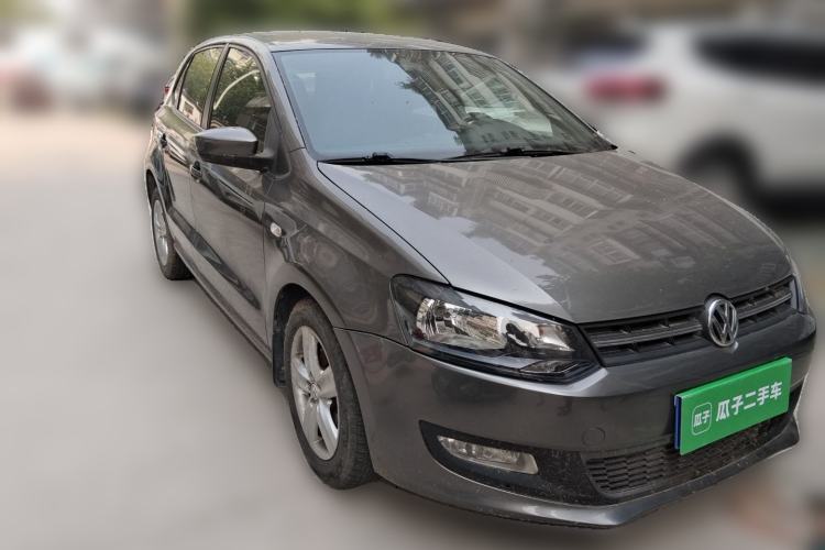 Used Volkswagen Polo 2011 1.6L Automatic ZhiShang Version Front Right 45 Deg